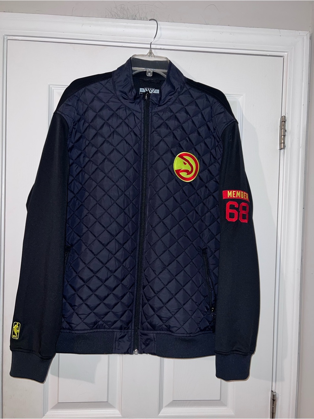 Levelwear Atlanta Hawks member jacket size XL